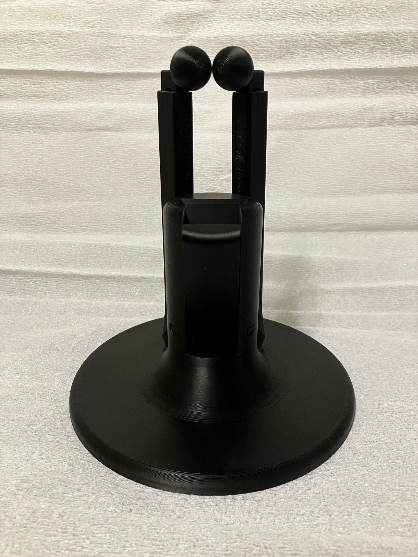 SoloMeter: Der standfeste Zollstockhalter und die Messhilfe zum alleine Messen